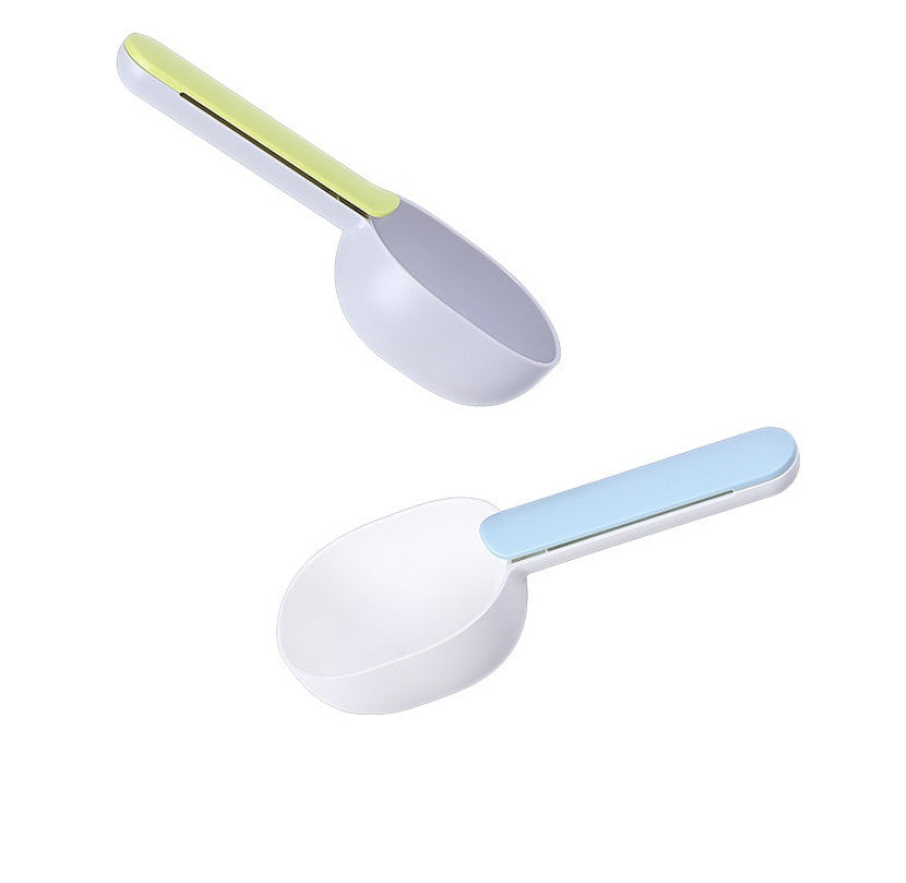 Pet Feeding Spoon – Durable ABS Food Scoop for Dogs & Cats