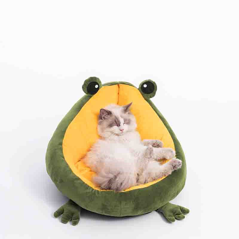 Cozy Winter Frog Nest: The Perfect Semi-Enclosed Bed for Cats