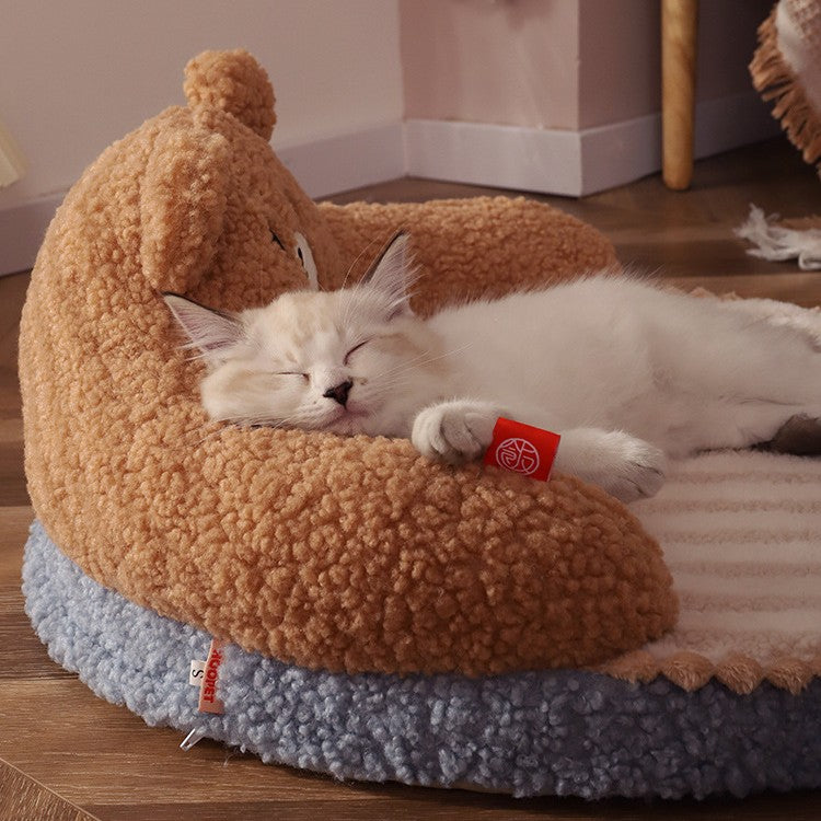 Cozy Winter Cat Bed: Snug Sleeping Nest for Pets